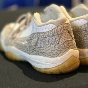 Jordan 11 Low Retro IE “Cobalt (03)”